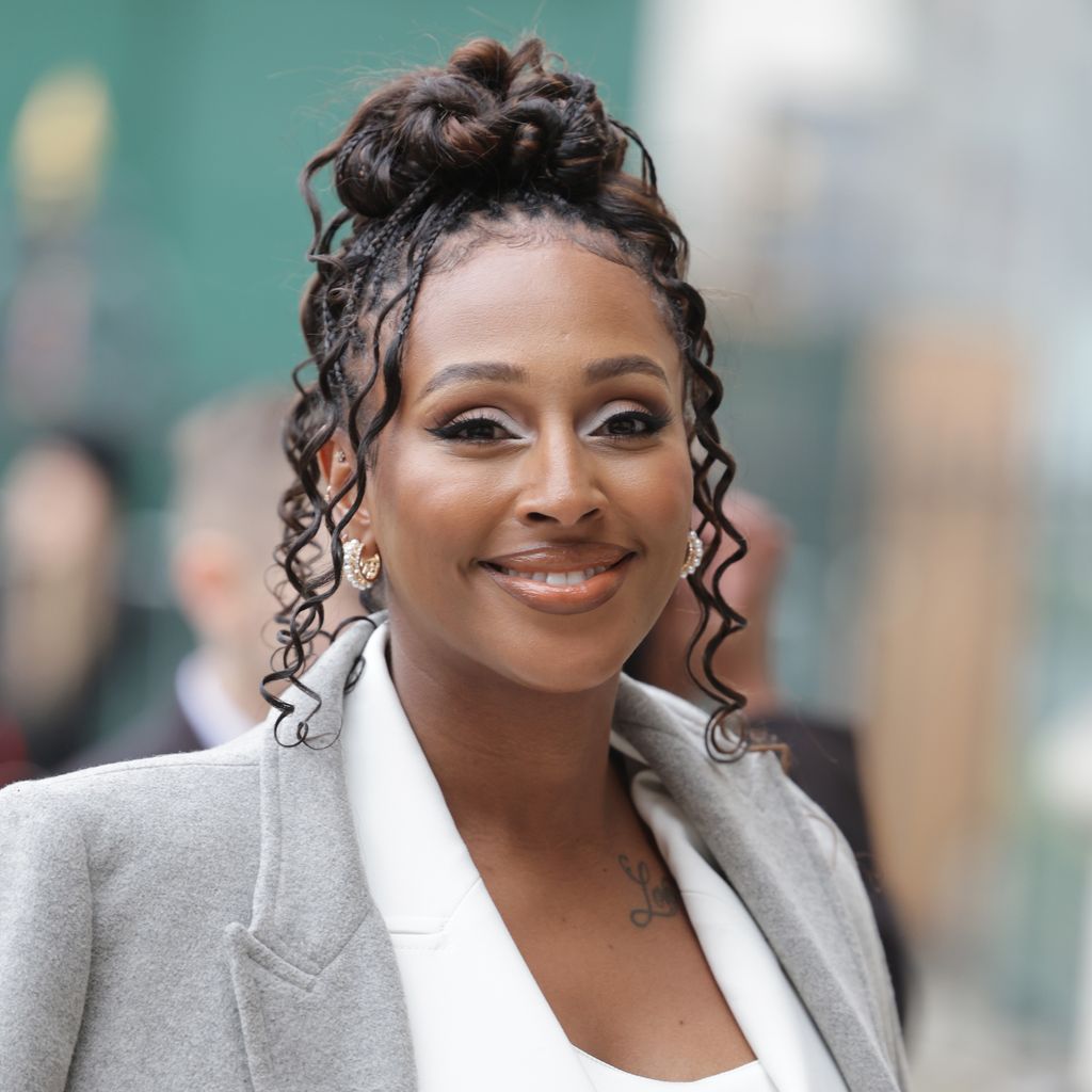 Alexandra Burke, Sängerin