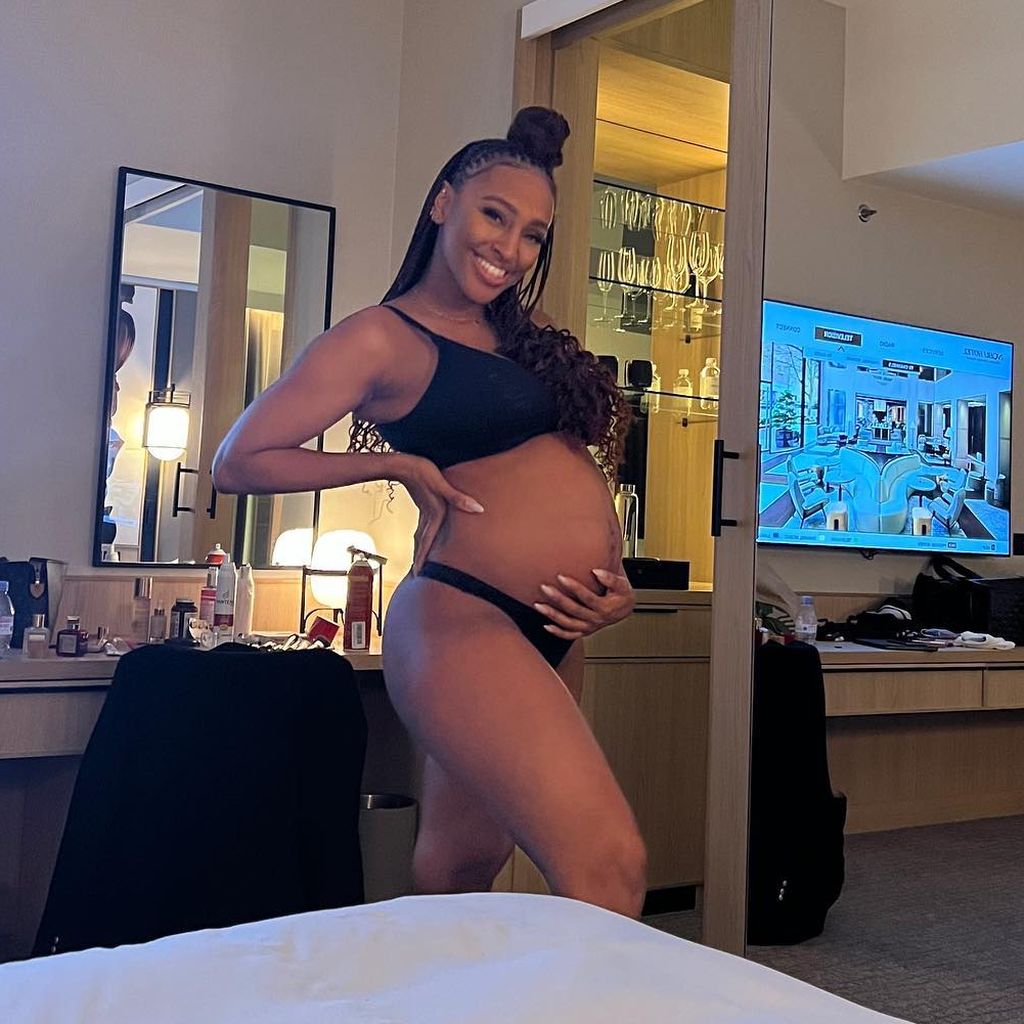 Alexandra Burke, Sängerin