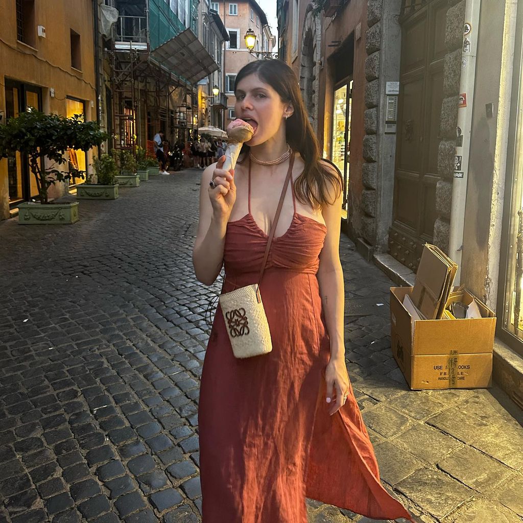 Alexandra Daddario, Schauspielerin