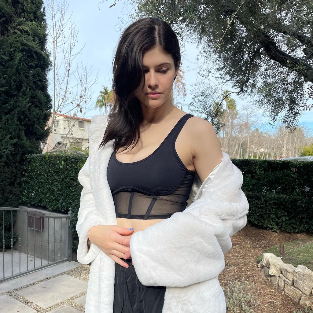 Alexandra Daddario im Januar 2022