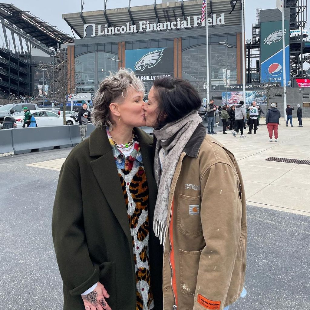 Alexandra Krieger und Ashlyn Harris, Fußballspielerinnen