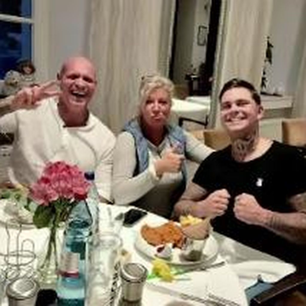 Alexandra, Thorsten und Nico Legat mit Freunden, September 2024