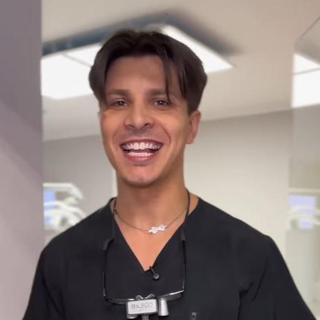 Alexandru Ionel, Tänzer und Zahnarzt