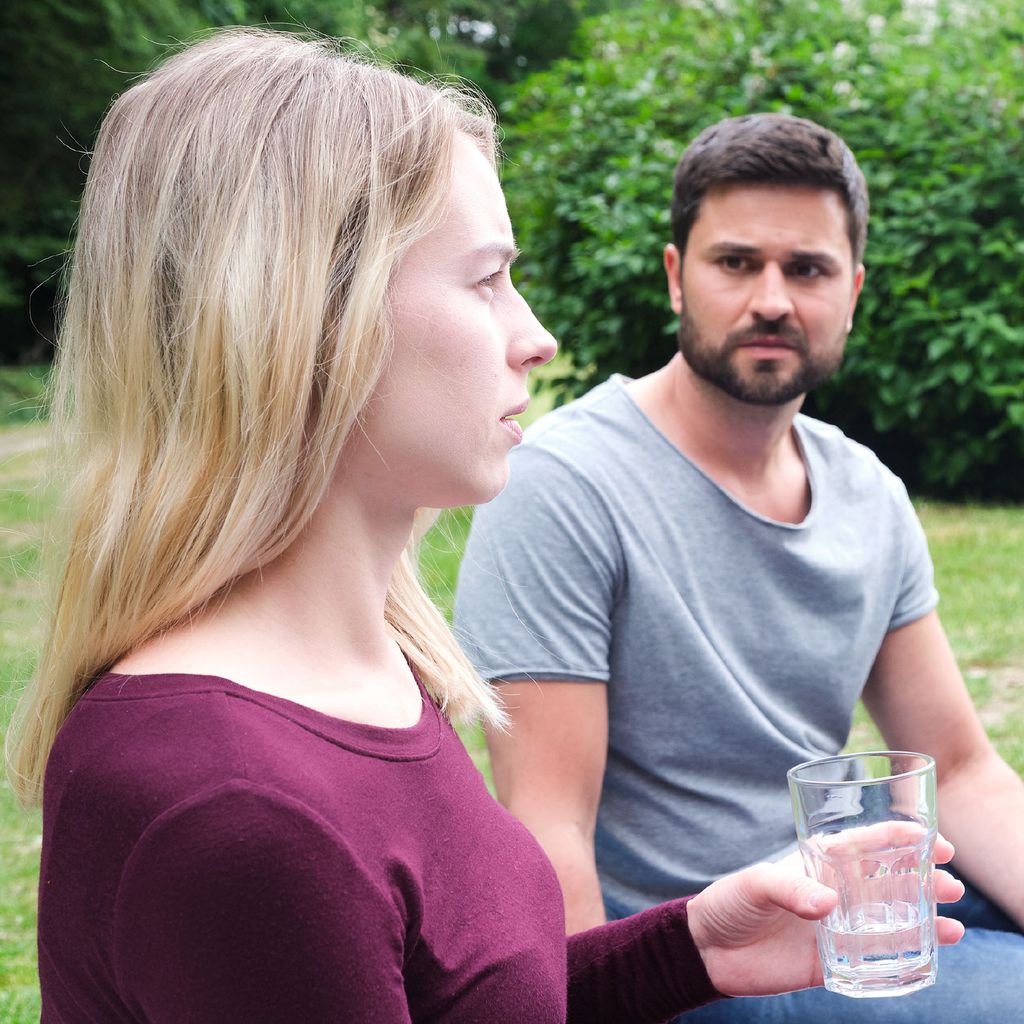 Alica Hubiak und Miloš Vuković bei "Unter uns", August 2020