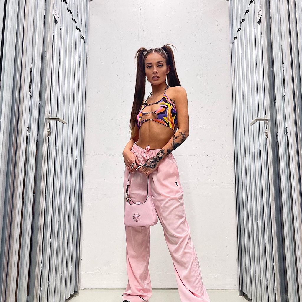 Alicia Costa Pinhero, Dezember 2021