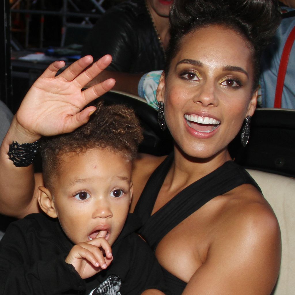 Alicia Keys und Egypt Dean auf einem Festival in New York