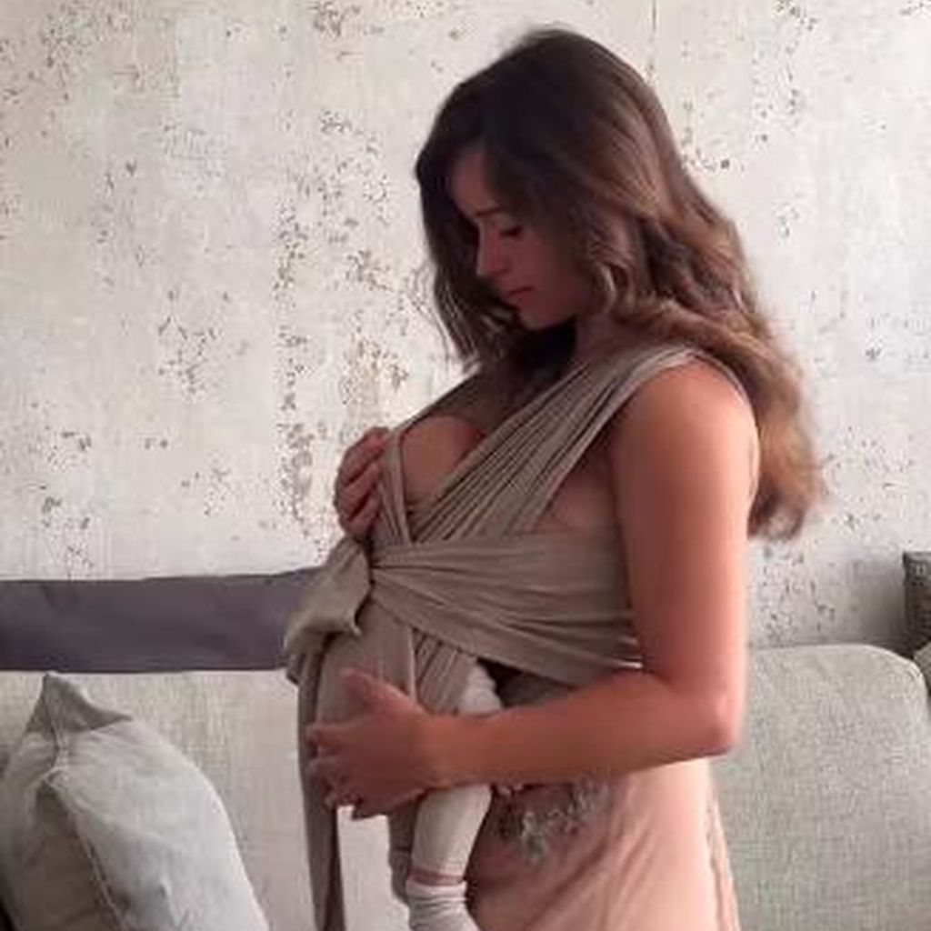 Alisa Persch mit ihrem Baby, 2022