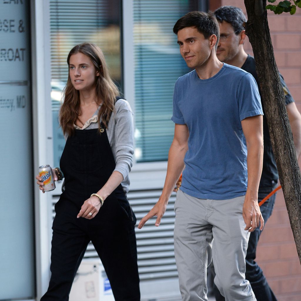 Schauspielerin Allison Williams und Unternehmer Ricky Van Veen