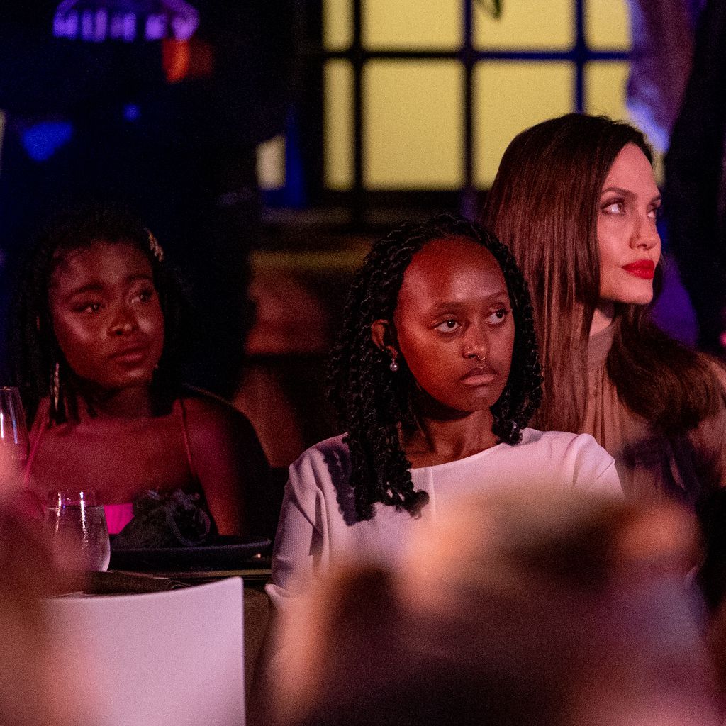 Amanda Gorman, Zahara Jolie-Pitt und Angelina Jolie bei einem Event in Beverly Hills, September 2021