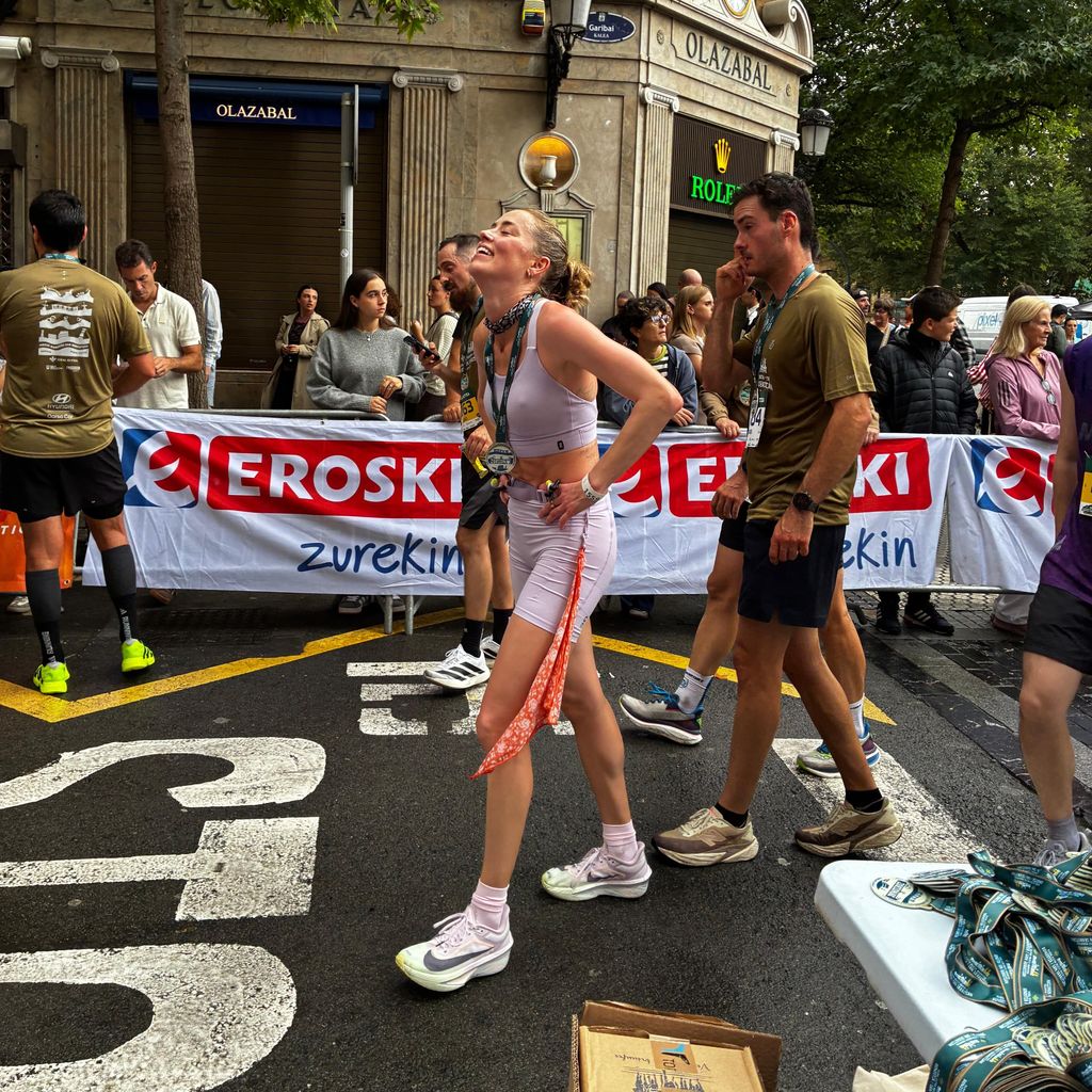 Amber Heard läuft ihren ersten Halbmarathon, Oktober 2026