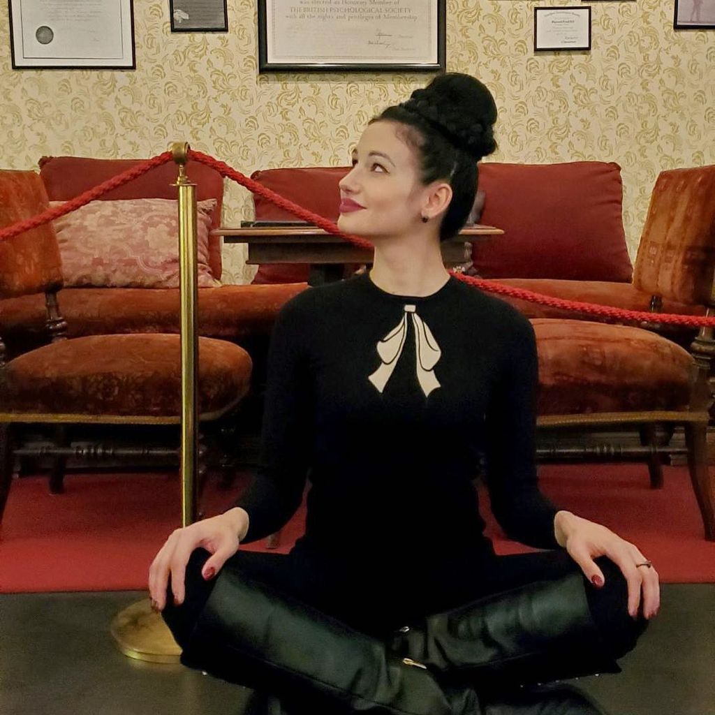 Amie Harwick, Promitherapeutin