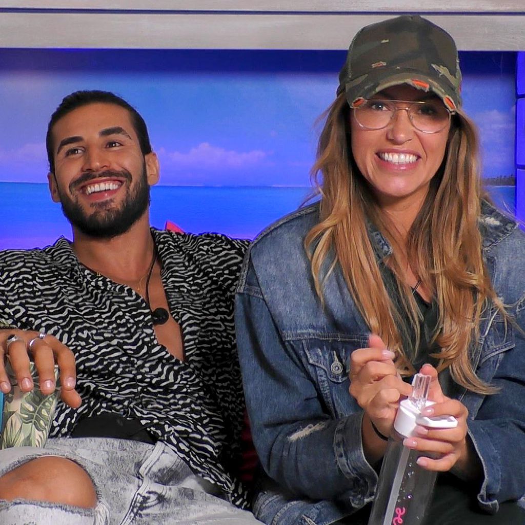 Amin und Denise im "Love Island"-Sprechzimmer