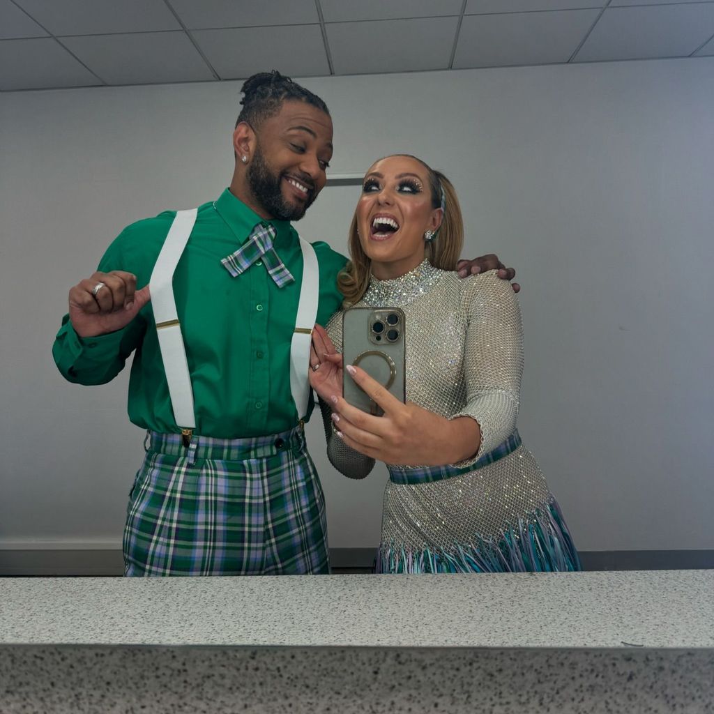 Amy Dowden mit ihrem Tanzpartner
