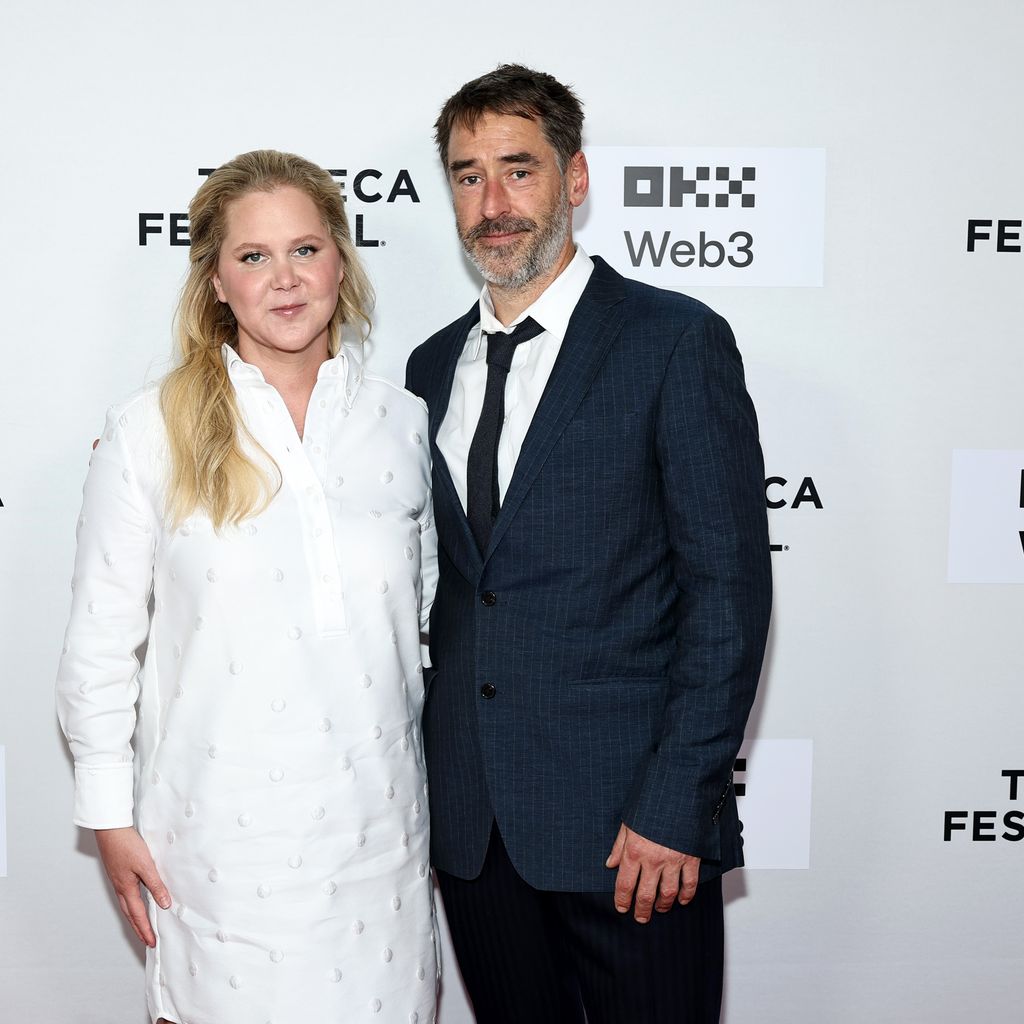 Amy Schumer und Chris Fischer bei der Premiere von "Room To Move" beim Tribeca Festival im SVA Theater in New York