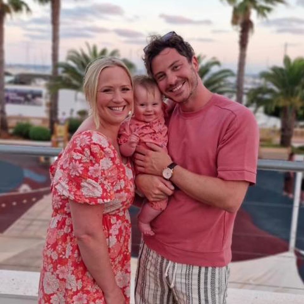 Amy Walsh, Toby-Alexander Smith und ihre Tochter Bonnie