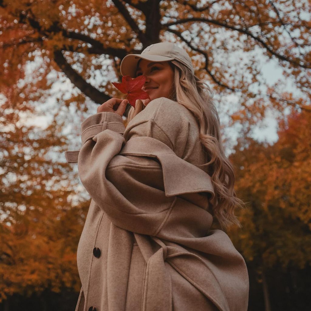 Ana Johnson, YouTuberin