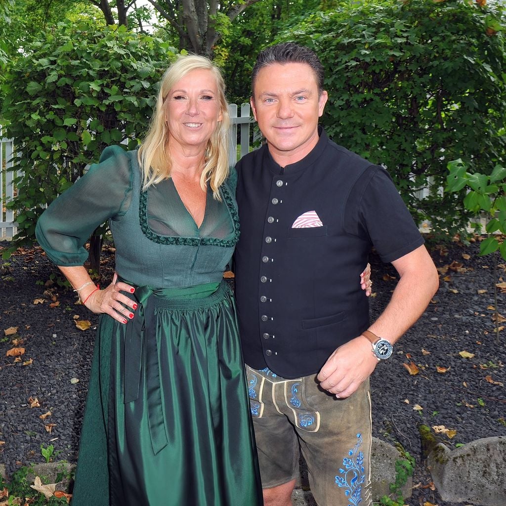 Andrea Kiwi Kiewel und Stefan Mross bei "ZDF-Fernsehgarten" in Mainz am 28.09.2025