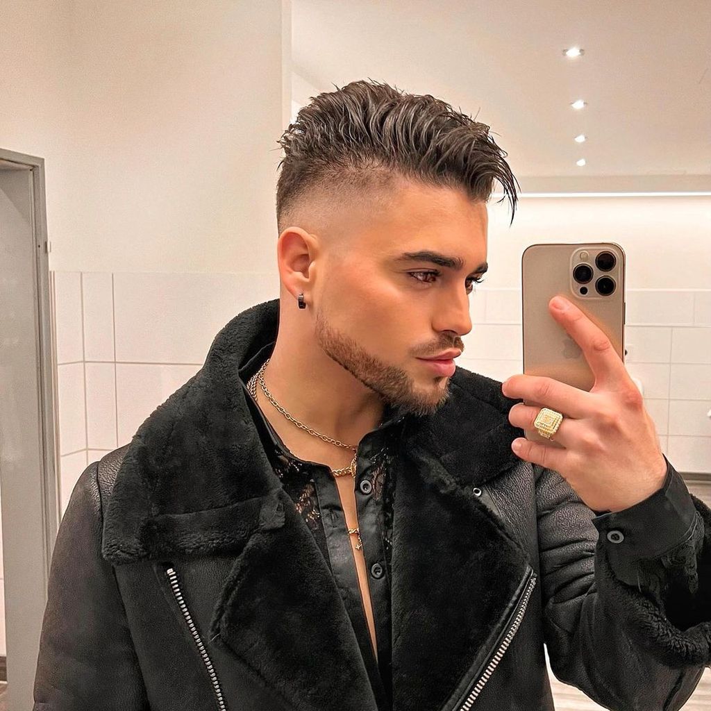 Andrea Renzullo, Sänger