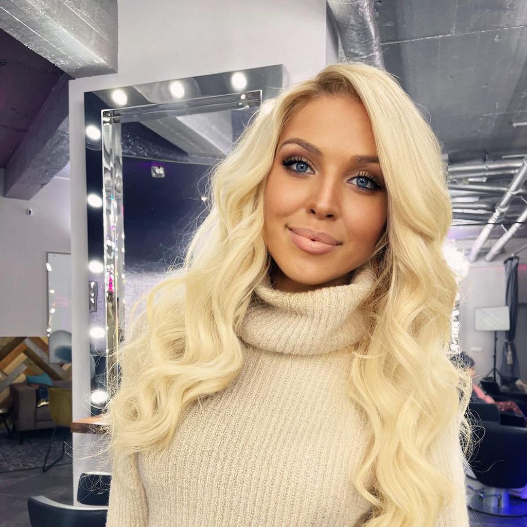 Aneta Sablik, Sängerin