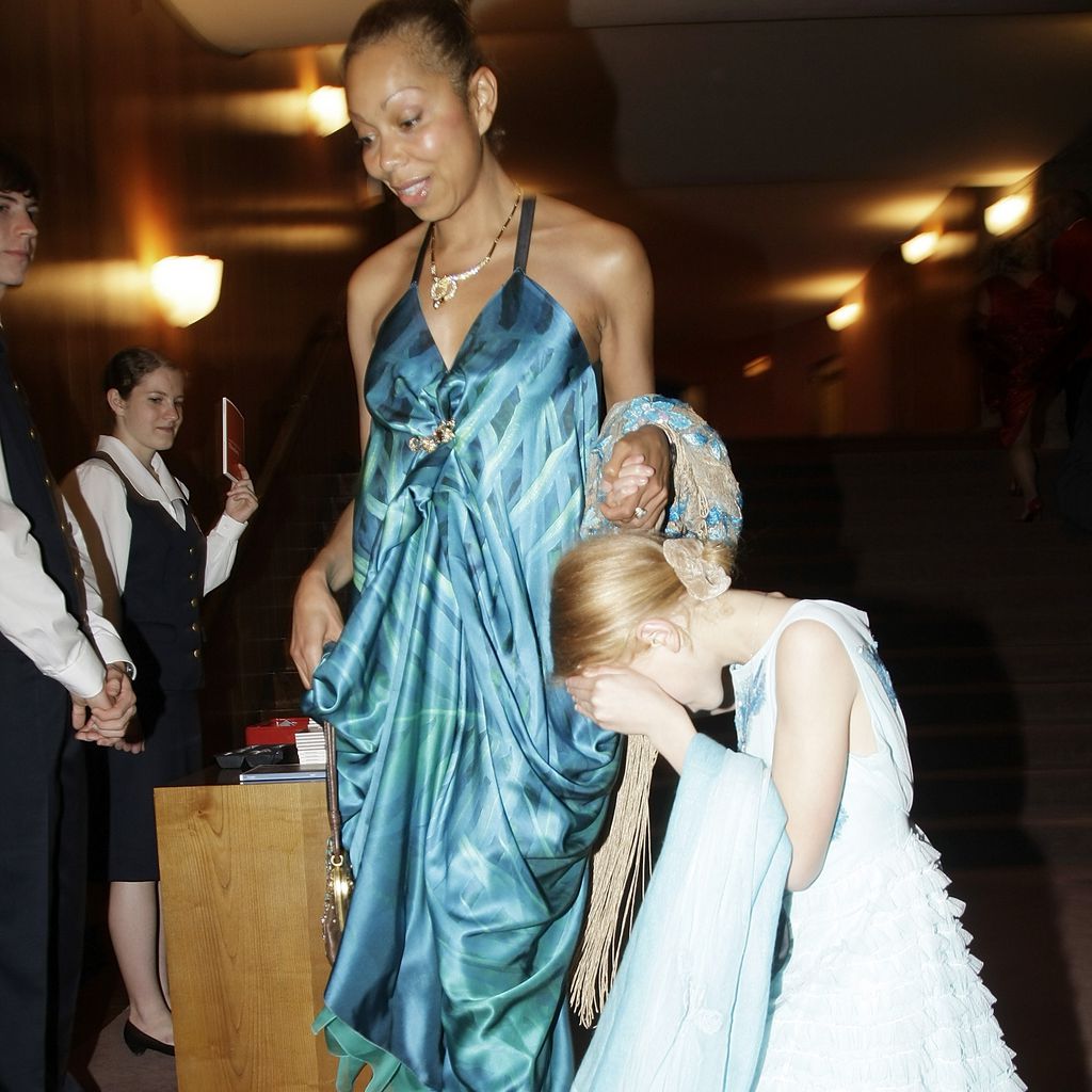 Angela und Anna Ermakova beim "Salzburg Festival Opening" 2009
