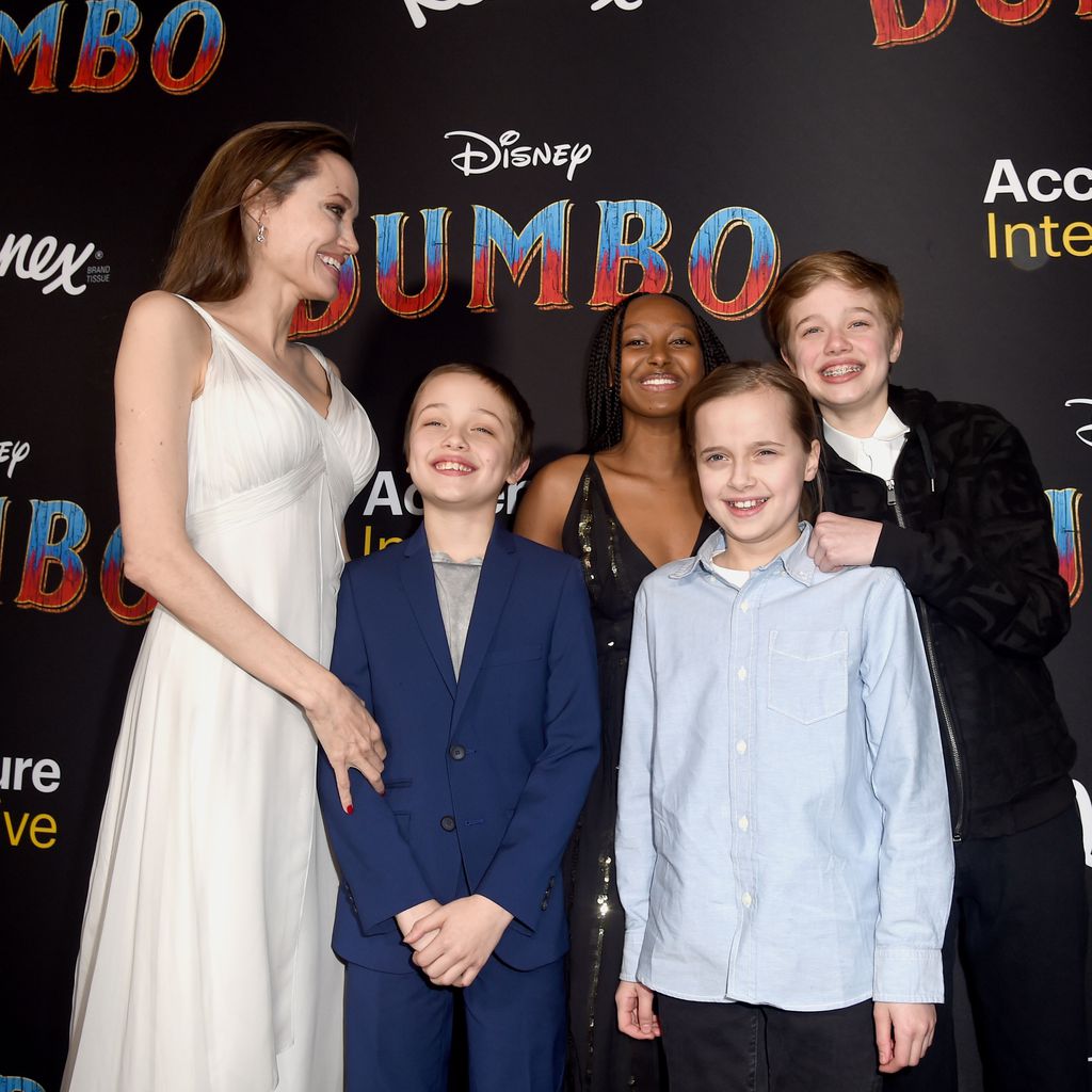 Angelina Jolie, Knox Leon, Zahara Marley, Vivienne Marcheline, and Shiloh Nouvel Jolie-Pitt