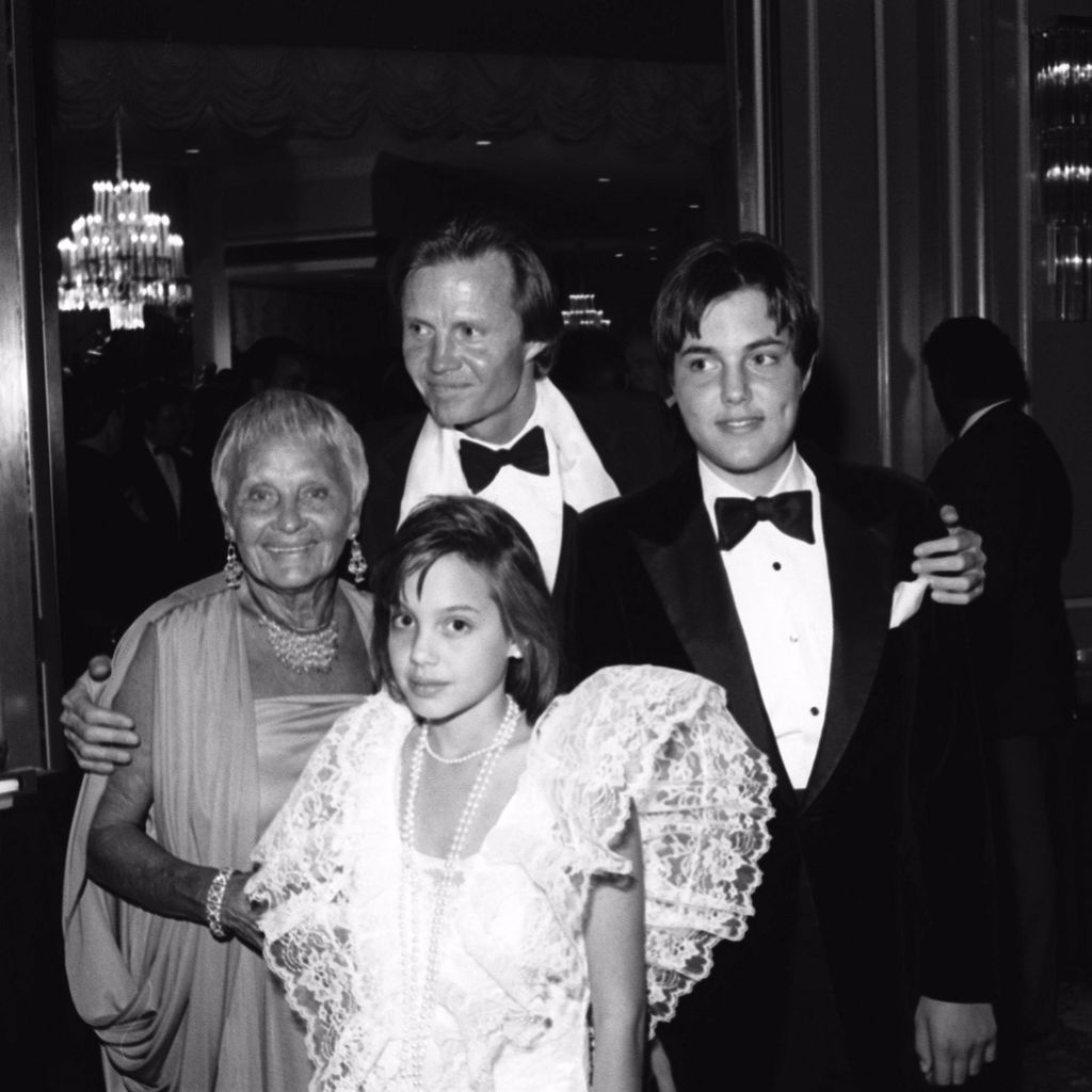 Angelina Jolie, jon voight und James Haven