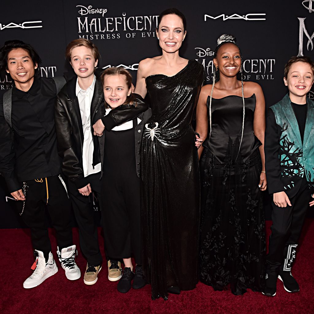 Angelina Jolie mit ihren Kindern auf der "Maleficent"-Weltpremiere im September 2019