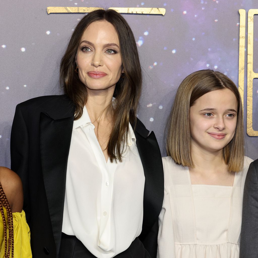 Angelina Jolie mit ihren Töchtern Zahara und Vivienne