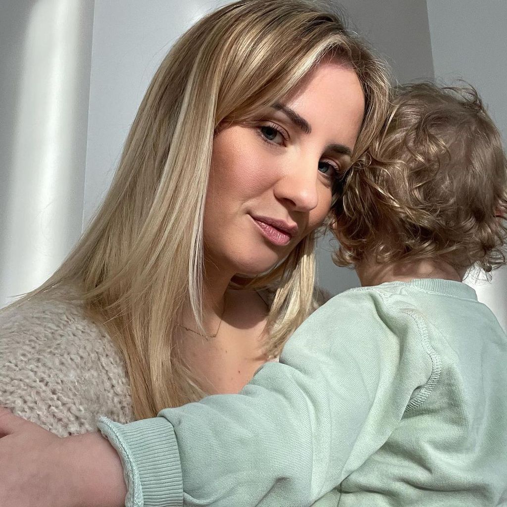 Schauspielerin Ania Niedieck mit ihrer Tochter