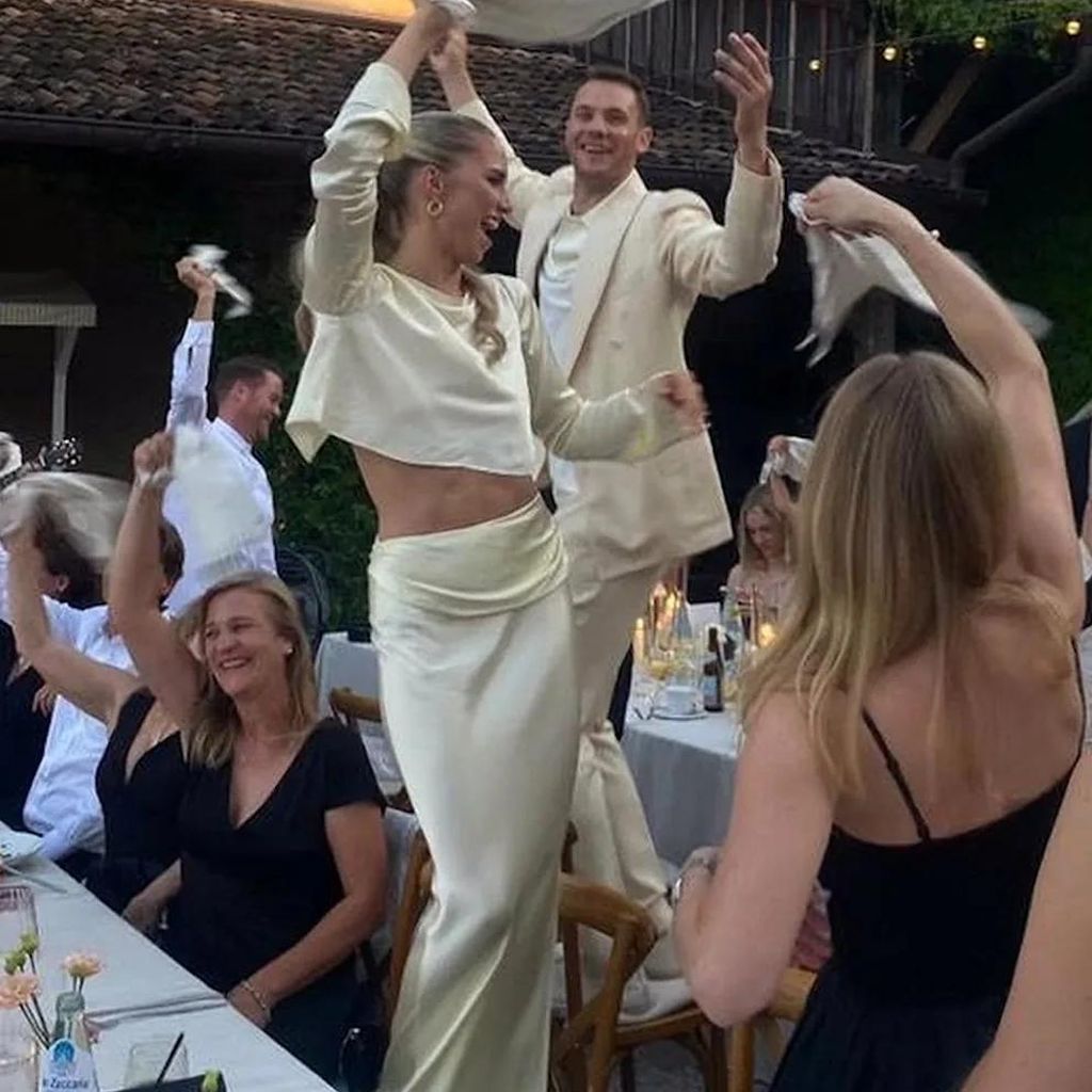 Anika und Manuel Neuer im Juli 2025