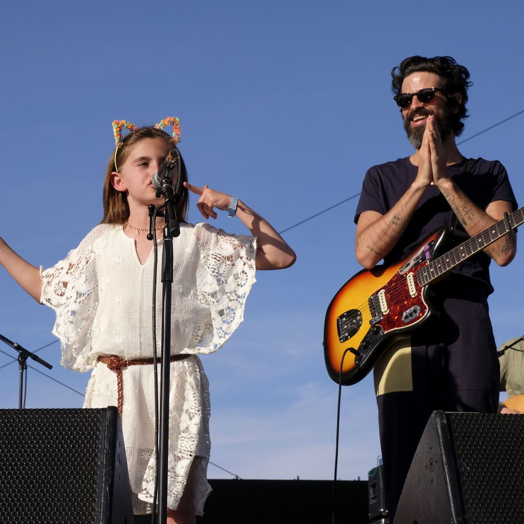 Anja Ambrosio Mazur mit Devendra Banhart beim Coachella-Festival 2017