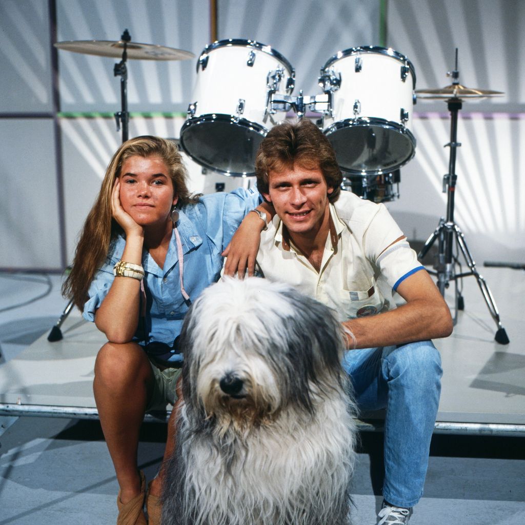 Anke Engelke, Bobtail Wuschel und Benny Schnier als Moderatoren im "ZDF Ferienprogramm"