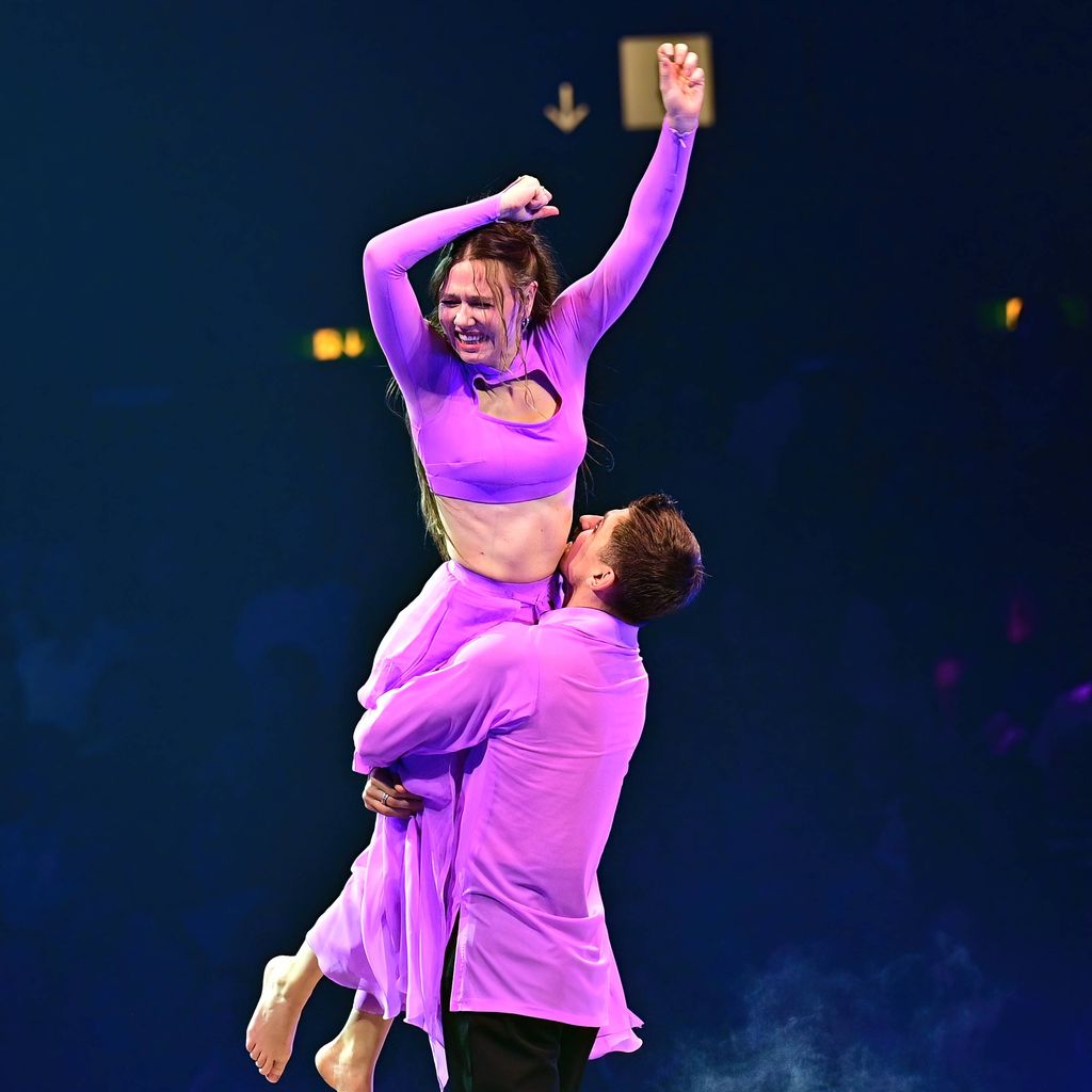 Ann-Kathrin Bendixen und Zsolt Sandor Cseke bei der Let‘s Dance Live-Show in der Festhalle Frankfurt am 17.11.2025