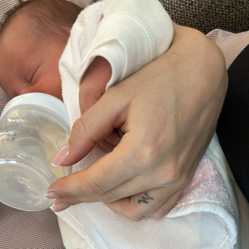 Ann-Kathrin Götze zeigt ihre Tochter, Oktober 2023