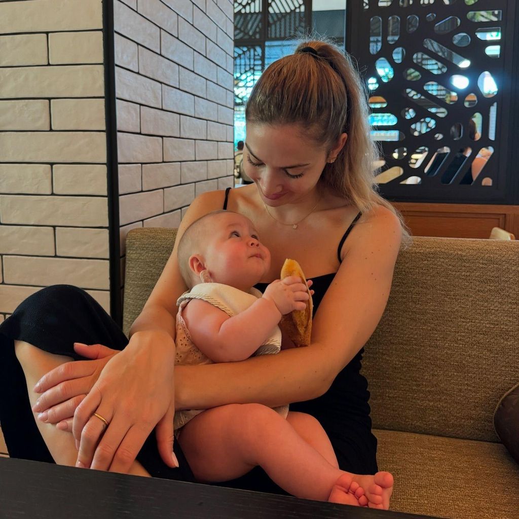 Ann-Kathrin Götze mit ihrer Tochter Gioia 2024