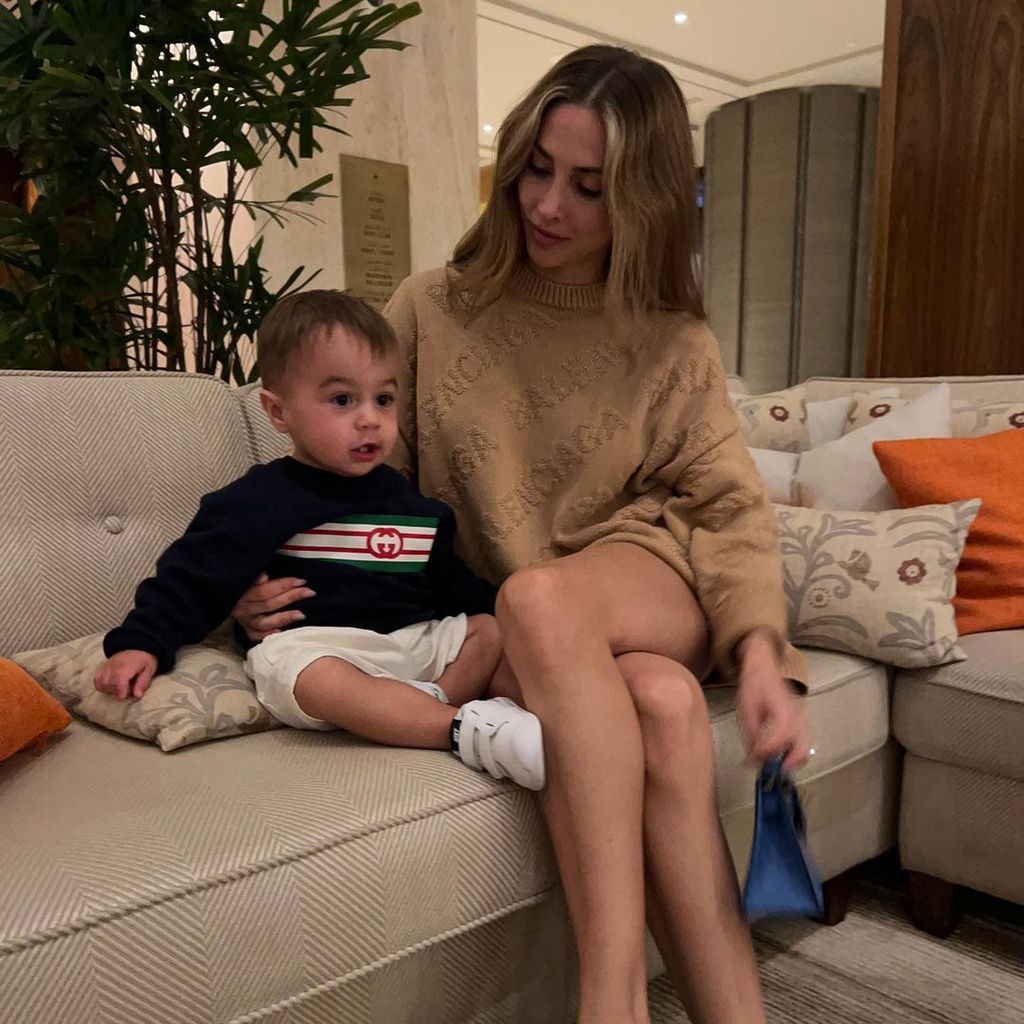 Ann-Kathrin Götze mit ihrem Sohn Rome