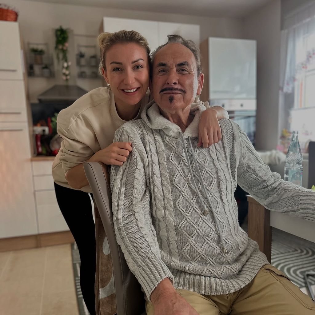 Anna-Carina Woitschack, Sängerin, mit ihrem Vater Wendolin