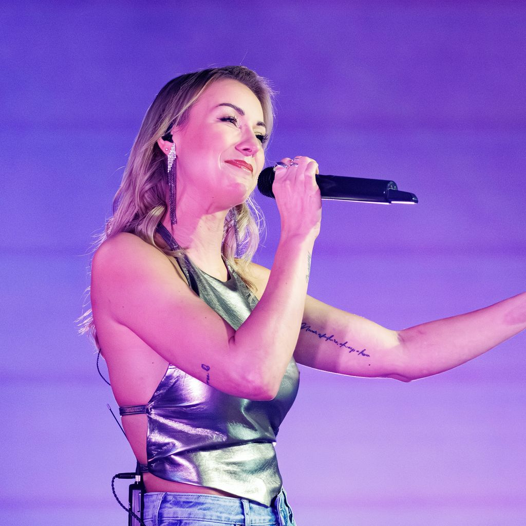 Sängerin Anna-Carina Woitschack im Düsseldorfer Schlagercafé, November 2025