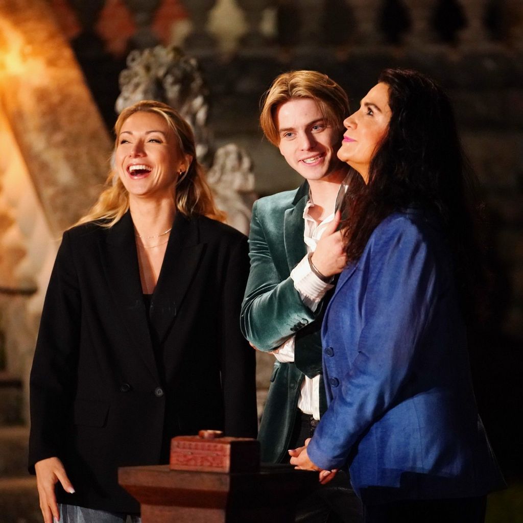 Anna-Carina Woitschack, Vincent Gross und Mariella Ahrens im "Die Verräter"-Finale