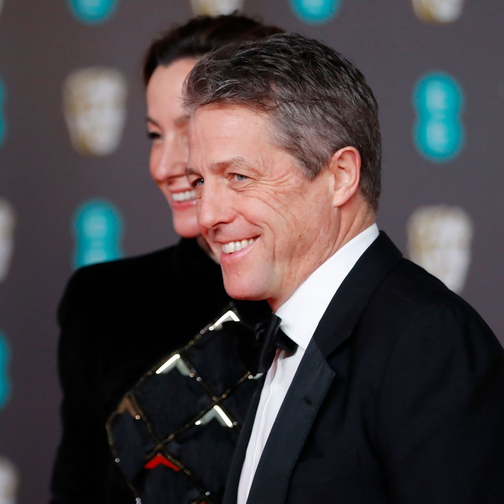 Anna Eberstein und Hugh Grant bei den British Academy Film Awards 2020