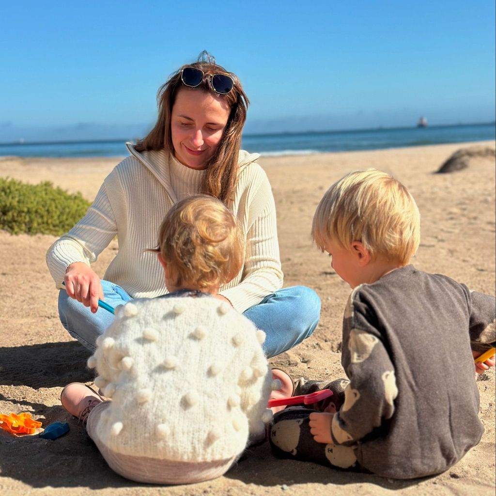 Anna Heiser und ihre Kinder im Juli 2024