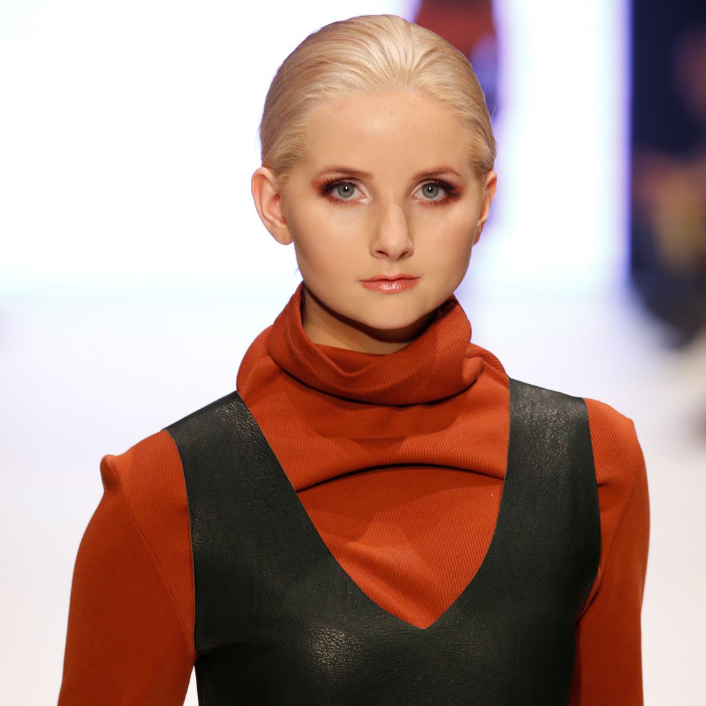 Anna Hiltrop, Model