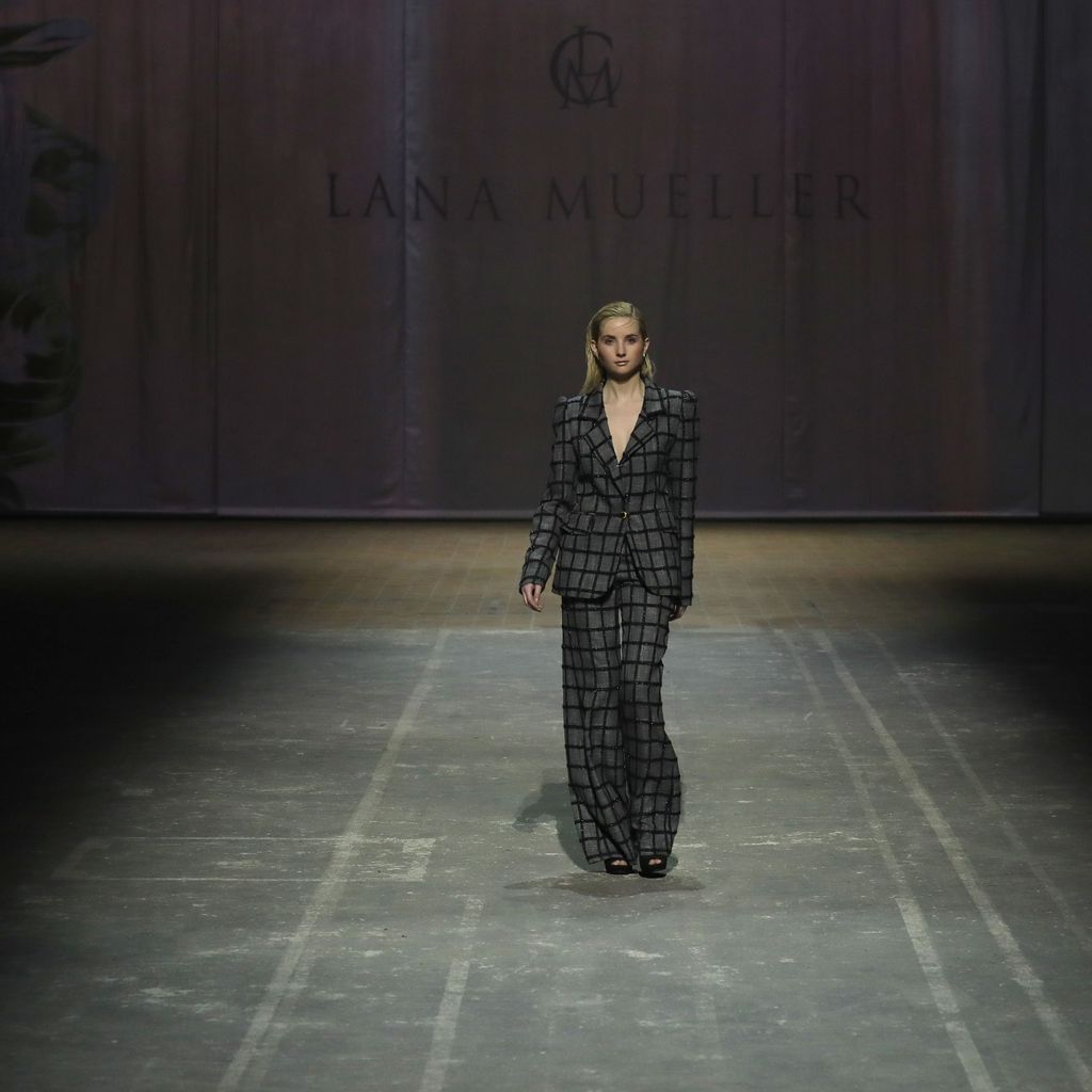 Anna Hiltrop bei der Berliner Fashion Week für Lana Mueller