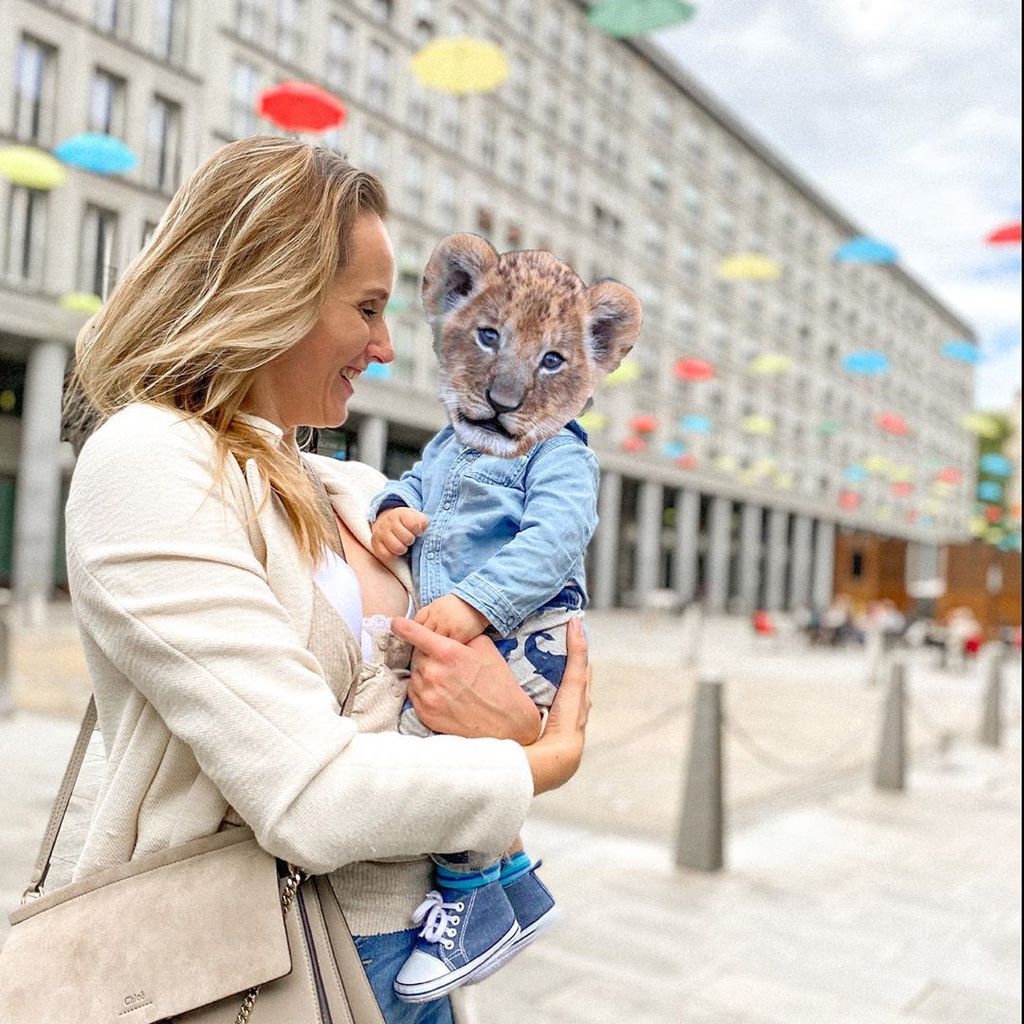 Anna Hofbauer mit ihrem Sohn, November 2020
