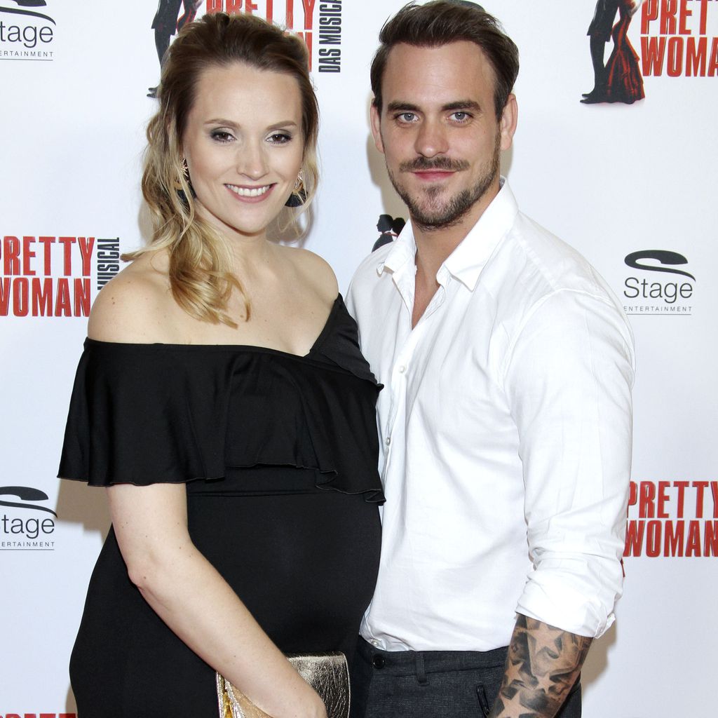 Anna Hofbauer und Ihr Freund Marc Barthel bei der Premiere von "Pretty Woman" in Hamburg