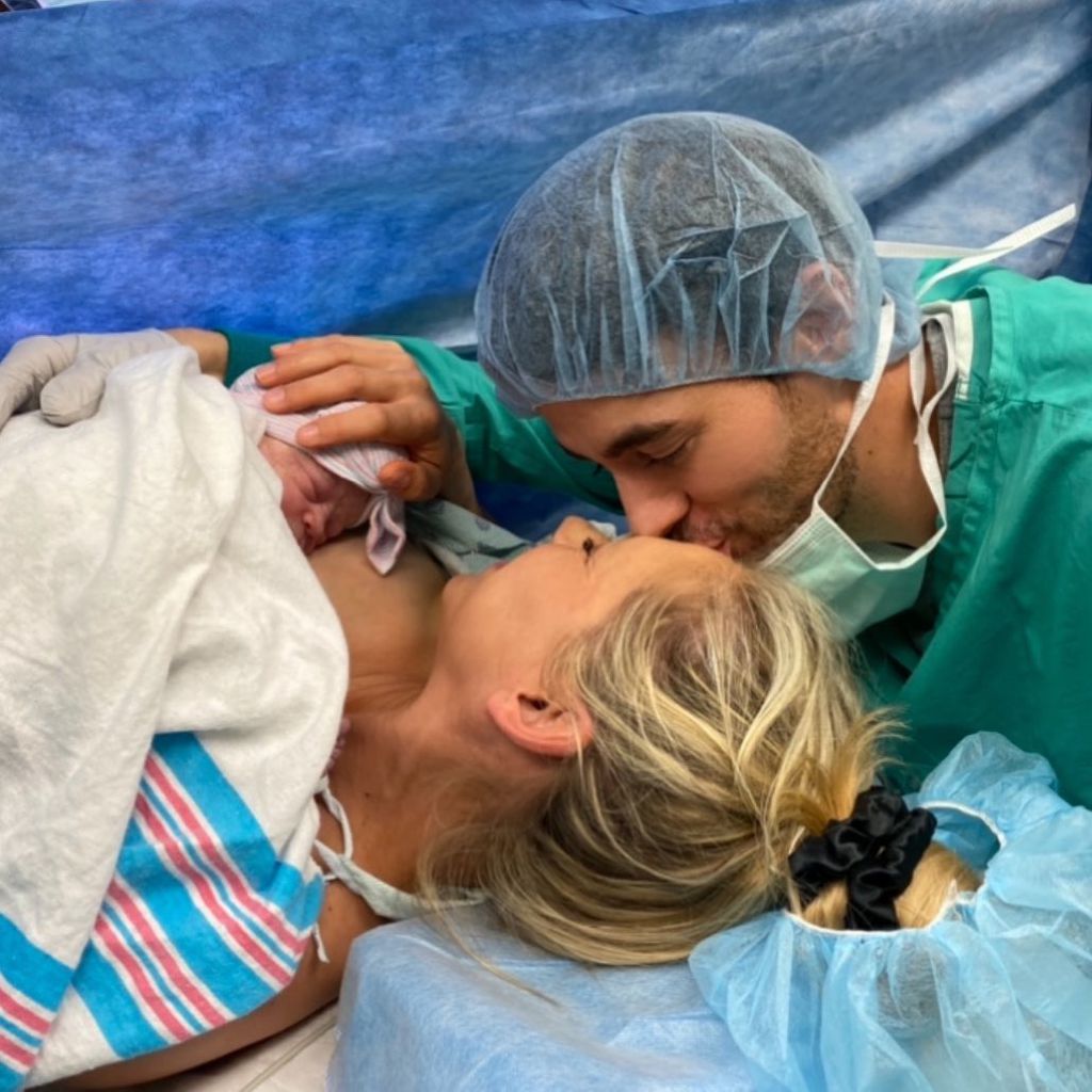 Anna Kournikova, Enrique Iglesias und ihr Baby