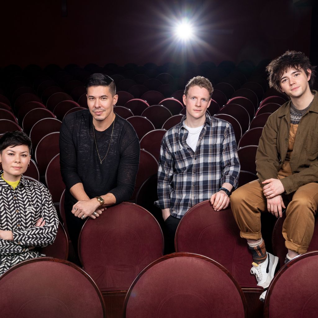 Anna Leong Brophy, Lewis Tan, Patrick Gibson und Jack Wolfe