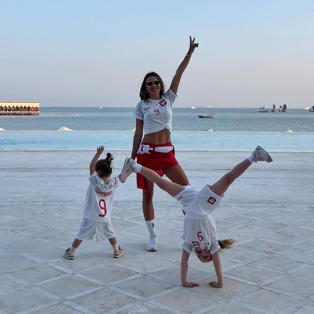 Anna Lewandowska und ihre Töchter im Dezember 2022