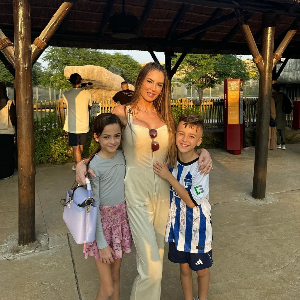 Anna-Maria Ferchichi mit ihren Kindern Laila und Djibrail