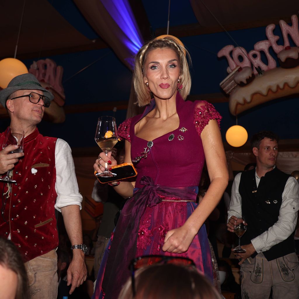 Anna-Maria Zimmermann beim "Cathy Hummels Wiesn Bummel" auf dem Oktoberfest 2026 in München